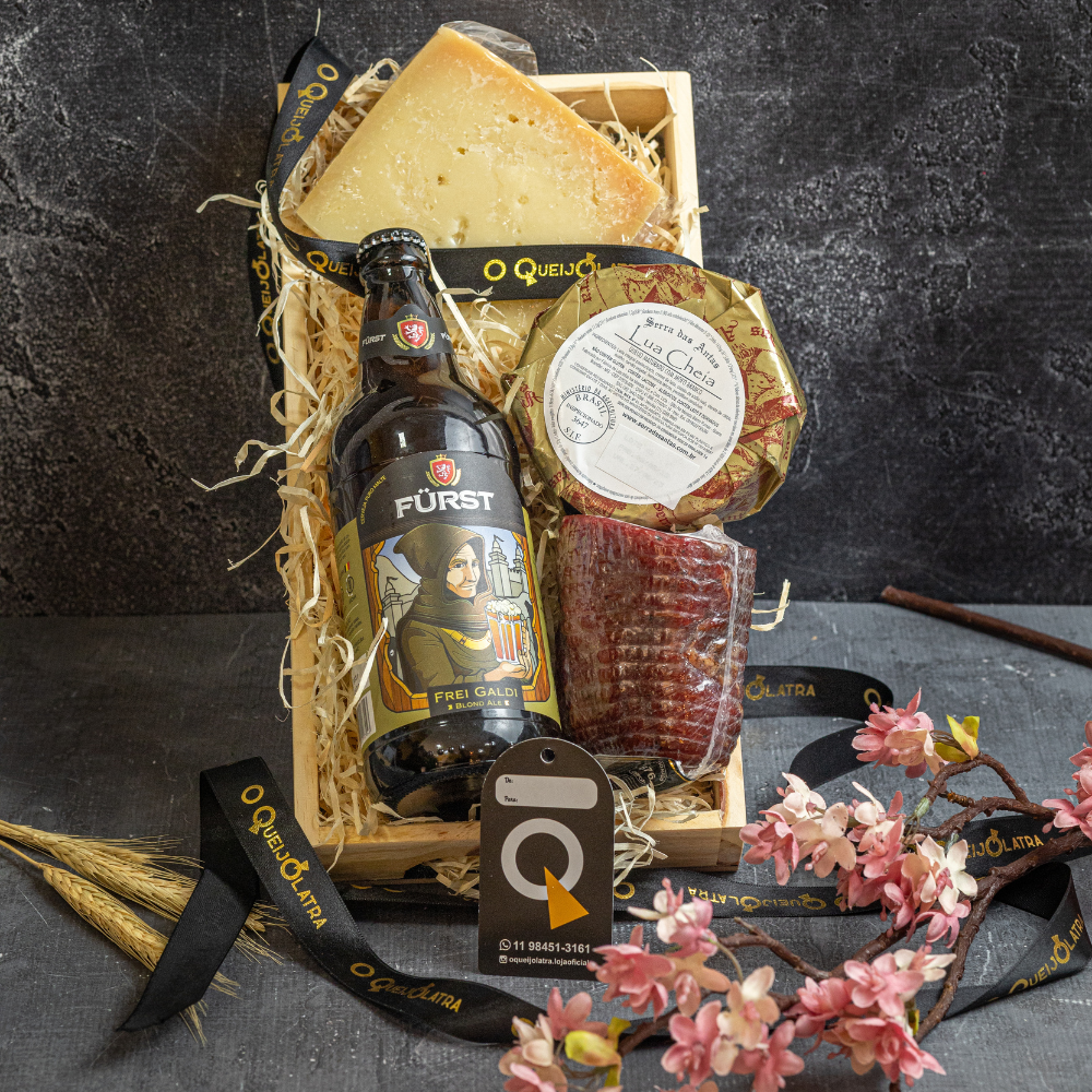 CESTA DE PRESENTE – 2 QUEIJOS + COPA + CERVEJA ARTESANAL